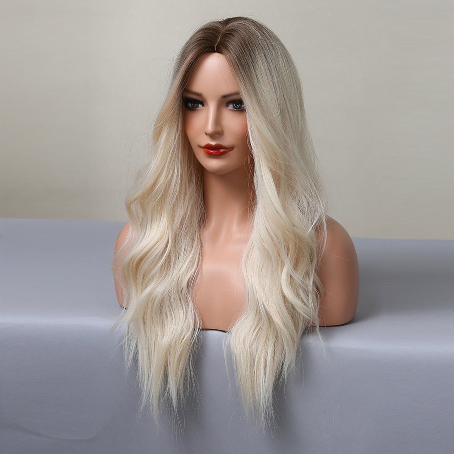 26 Inch Long Wavy Platinum Wavy Wig Middle Part Synthetic Heat Resistant Wig LC179-11